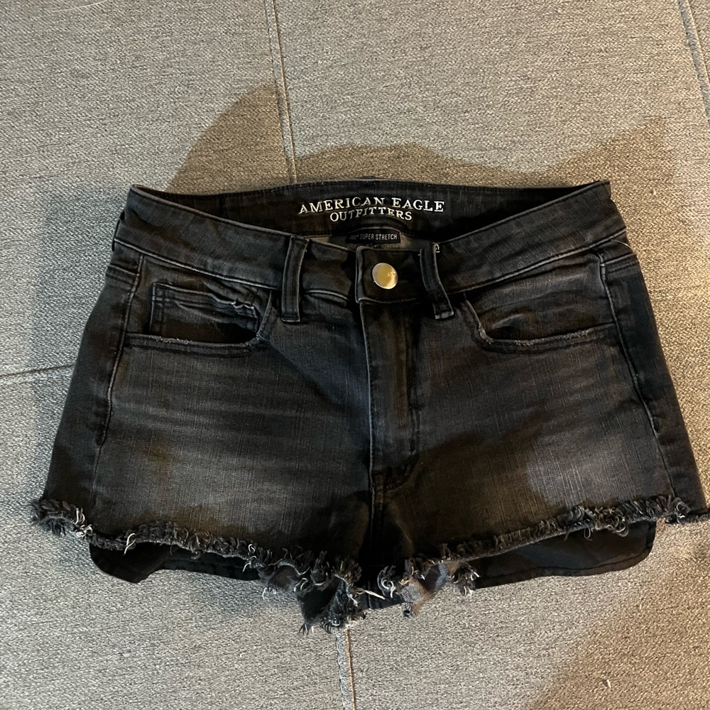 American eagle black denim jean shorts size 6